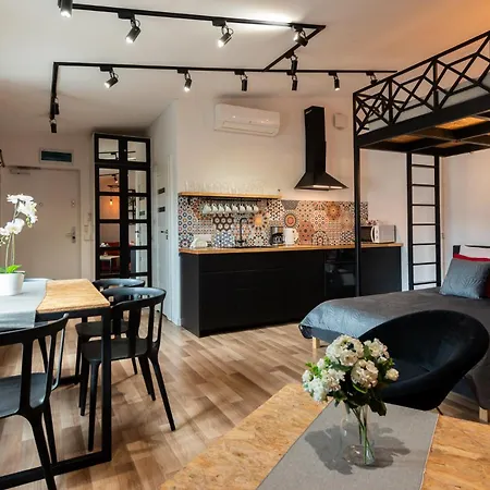 Modern Arizona Old Town Dietla Balcony Krakow